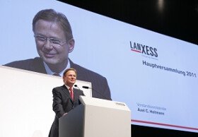 LANXESS to exceed EUR 1 billion EBITDA in 2011