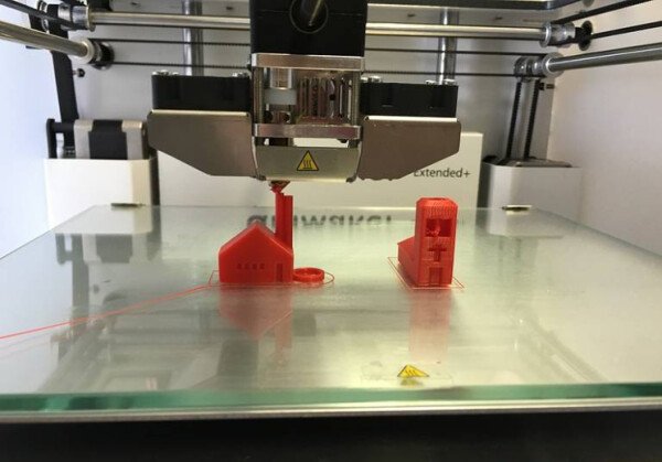 Finding suitable materials for 3D printing with VELOX CMS