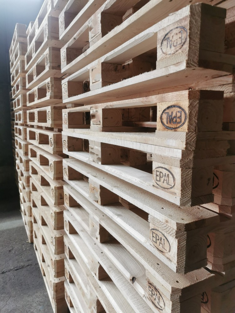 Shipping pallets new and used