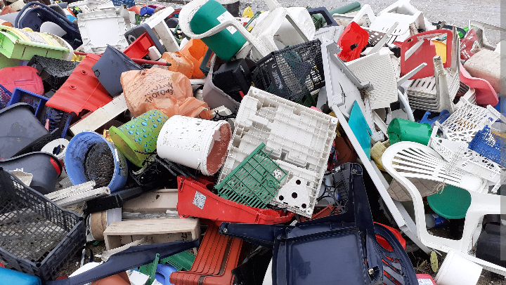 We are looking for a buyer for waste plastic